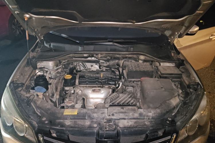 Used Roewe 350 2015 1.5L Manual Luxury Sunroof Edition Engine Bay