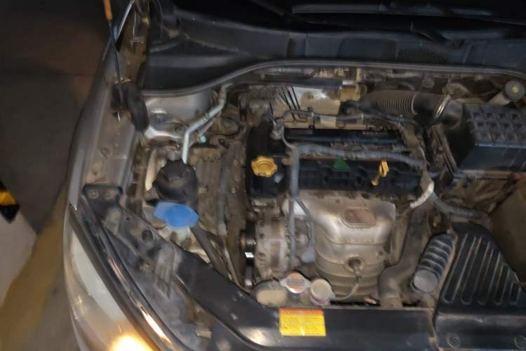Used Roewe 350 2015 1.5L Automatic Luxury Sunroof Edition Engine Bay Right