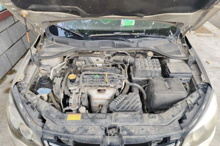 Used Roewe 350 2015 1.5L Manual Luxury Sunroof Edition Engine Bay