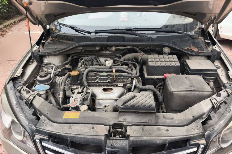 Used Roewe 350 2015 1.5L Manual Luxury Sunroof Edition Engine Bay