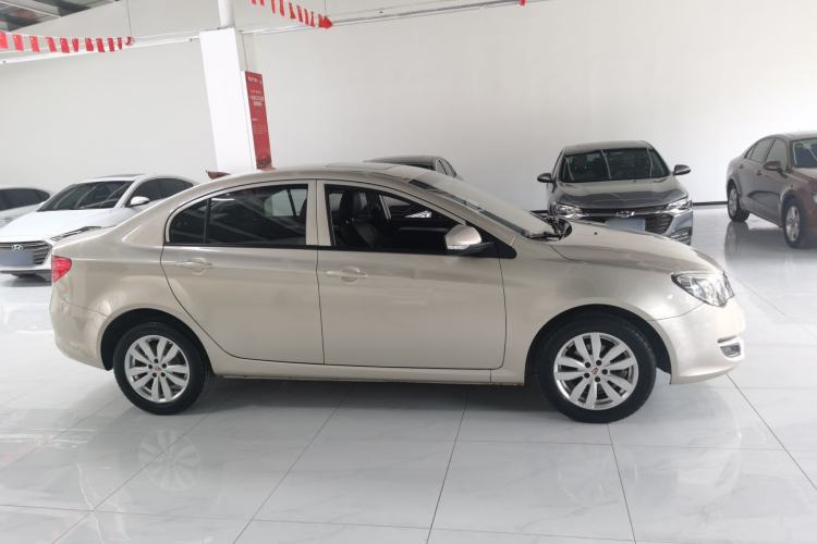 Used Roewe 350 2015 1.5L Manual Luxury Sunroof Edition Exterior 2