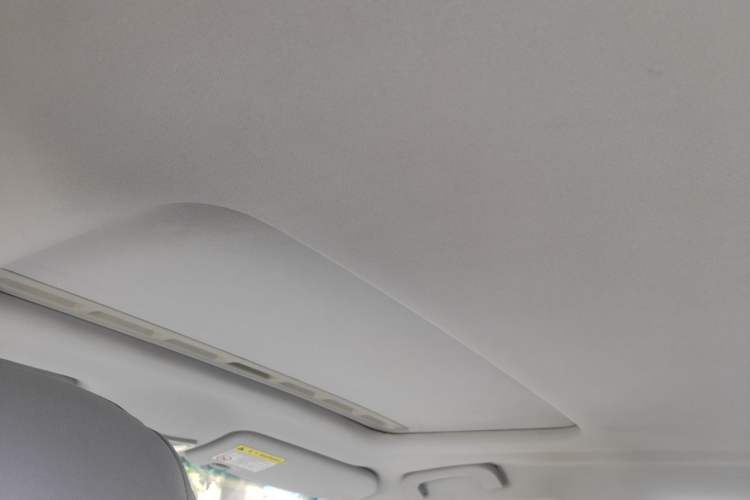 Used Roewe 350 2015 1.5L Manual Luxury Sunroof Edition Headliner