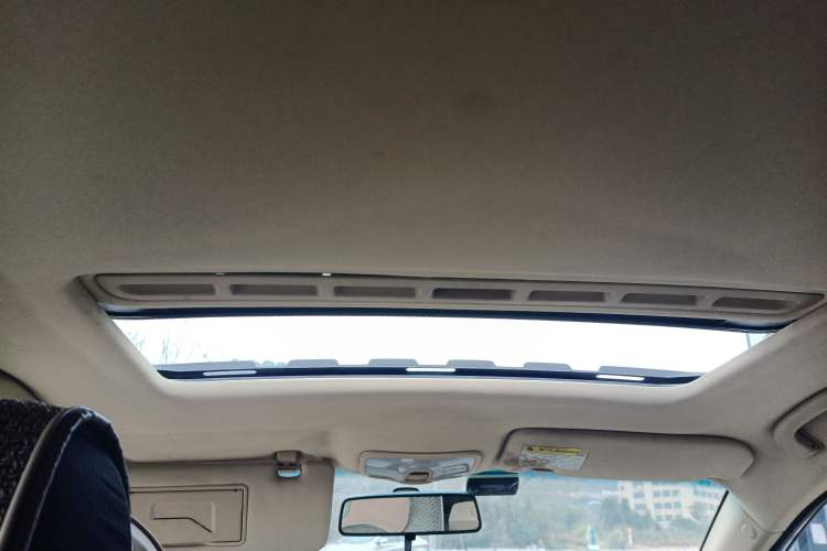 Used Roewe 350 2015 1.5L Manual Luxury Sunroof Edition Headliner