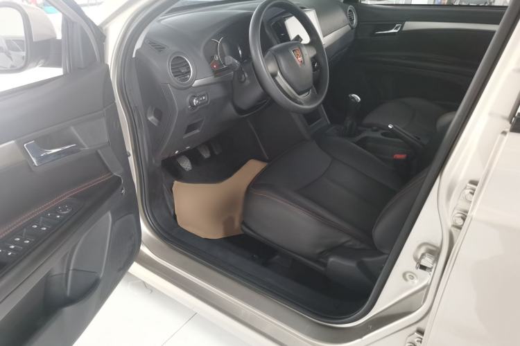 Used Roewe 350 2015 1.5L Manual Luxury Sunroof Edition Interior 2