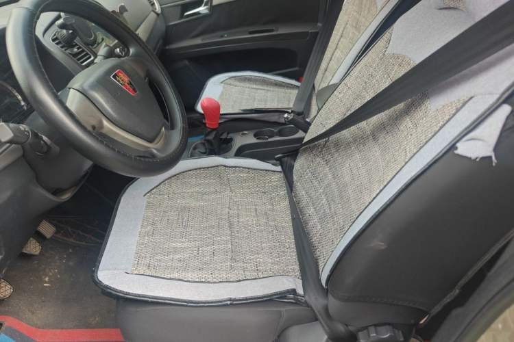Used Roewe 350 2015 1.5L Manual Luxury Sunroof Edition Left Front Seat