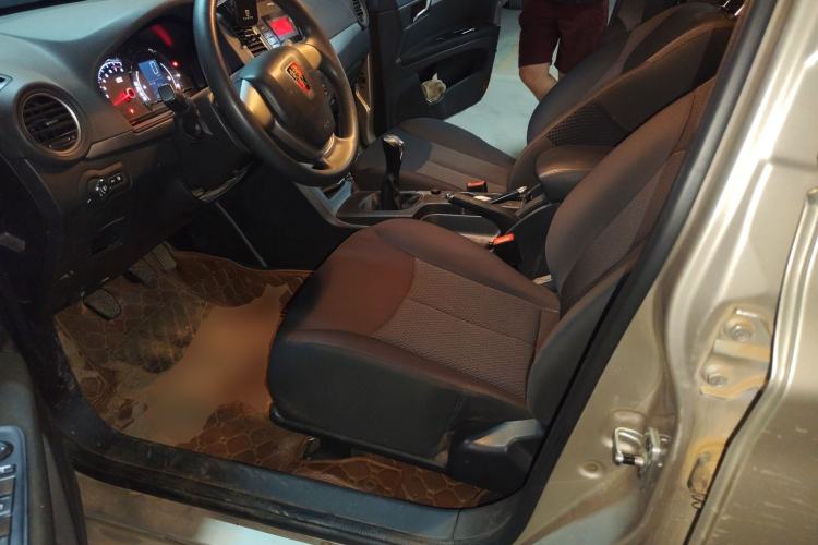 Used Roewe 350 2015 1.5L Manual Luxury Sunroof Edition Left Front Seat
