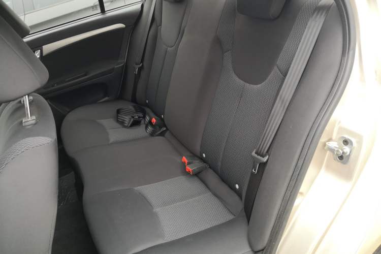 Used Roewe 350 2015 1.5L Automatic Luxury Sunroof Edition Left Rear Seat