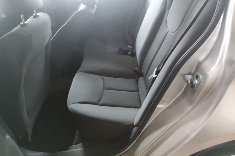 Used Roewe 350 2015 1.5L Manual Luxury Sunroof Edition Left Rear Seat