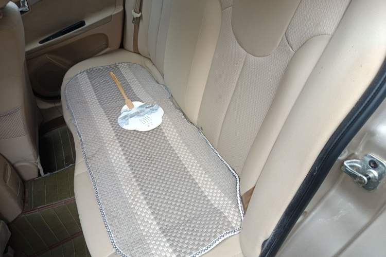 Used Roewe 350 2015 1.5L Automatic Luxury Sunroof Edition Left Rear Seat