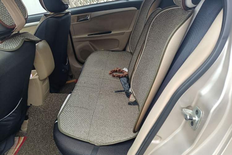 Used Roewe 350 2015 1.5L Manual Luxury Sunroof Edition Left Rear Seat