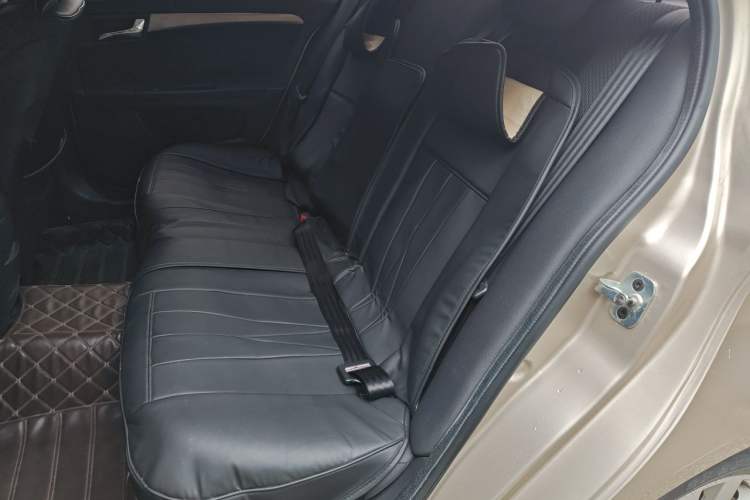 Used Roewe 350 2015 1.5L Manual Luxury Sunroof Edition Left Rear Seat