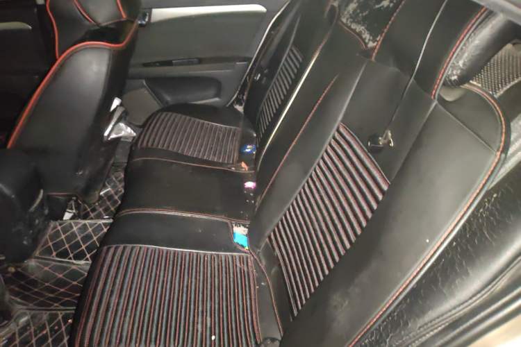 Used Roewe 350 2015 1.5L Automatic Luxury Sunroof Edition Left Rear Seat