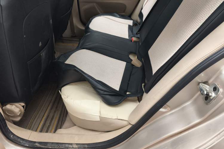 Used Roewe 350 2015 1.5L Manual Luxury Sunroof Edition Left Rear Seat