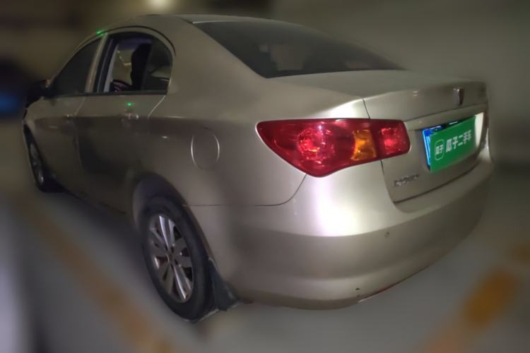 Used Roewe 350 2015 1.5L Automatic Luxury Sunroof Edition Rear Left 45 Deg
