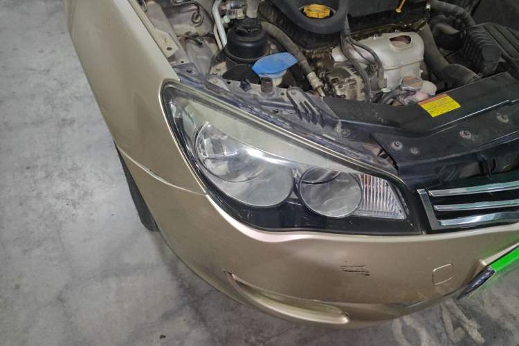 Used Roewe 350 2015 1.5L Automatic Luxury Edition Right Front Headlight