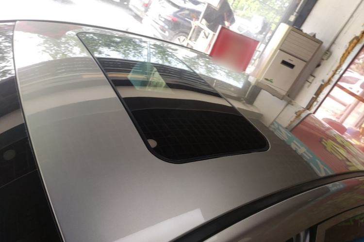 Used Roewe 350 2015 1.5L Manual Luxury Sunroof Edition Roof