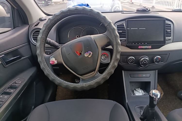 Used Roewe 350 2015 1.5L Manual Luxury Sunroof Edition Steering Wheel