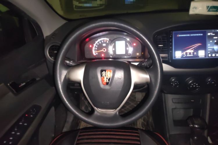 Used Roewe 350 2015 1.5L Automatic Luxury Sunroof Edition Steering Wheel