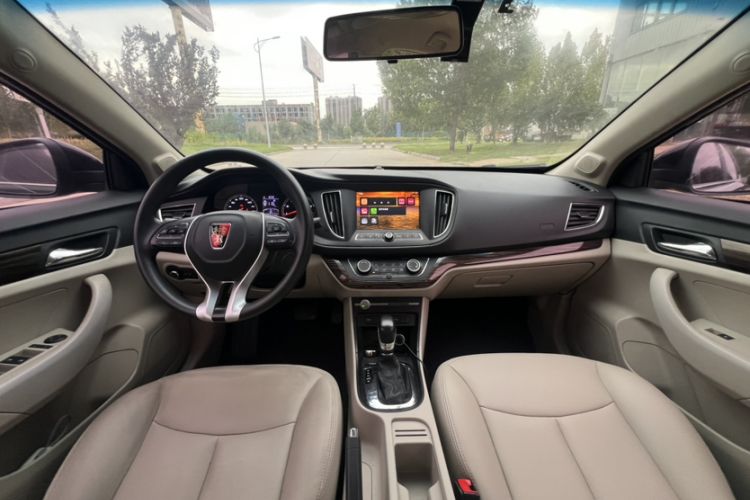 Used Roewe 360 2018 PLUS 1.5L Automatic Luxury Edition Interior 3