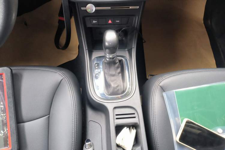 Used Roewe 360 2018 PLUS 1.5L Automatic Luxury Edition Gear Lever