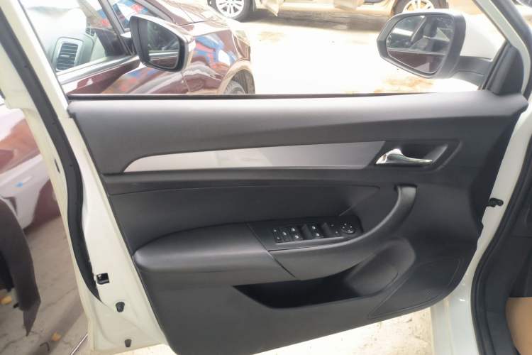 Used Roewe 360 2018 PLUS 1.5L Automatic Luxury Edition Left Front Door Interior
