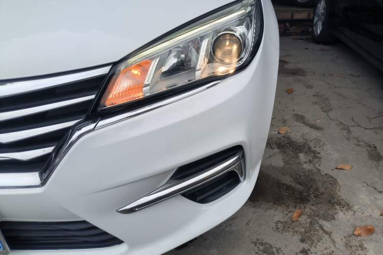 Used Roewe 360 2018 PLUS 1.5L Automatic Luxury Edition Left Front Headlight