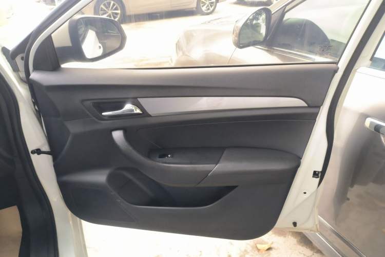Used Roewe 360 2018 PLUS 1.5L Automatic Luxury Edition Right Front Door Interior