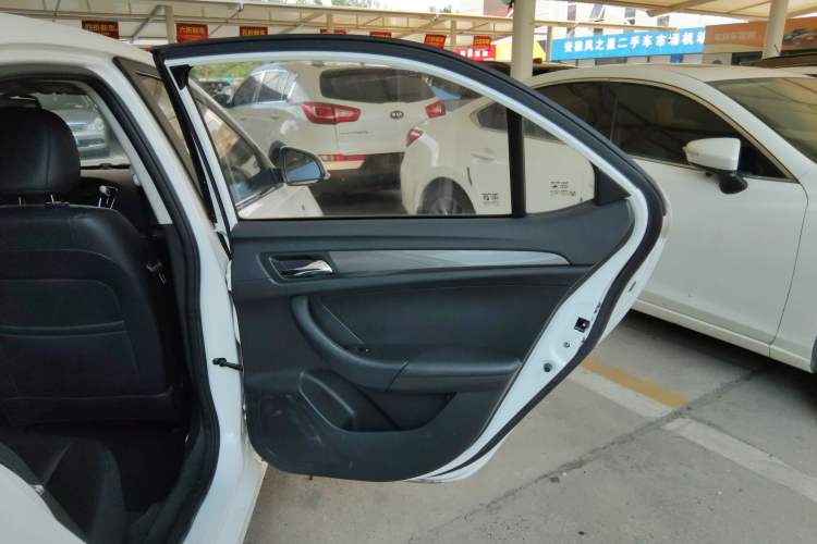 Used Roewe 360 2017 1.5L Automatic Luxury Edition Right Rear Door Interior