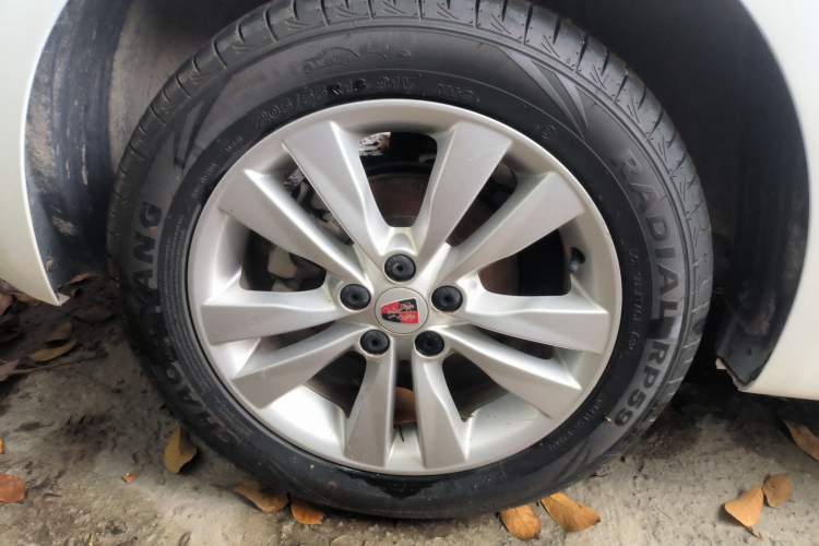 Used Roewe 360 2018 PLUS 1.5L Automatic Luxury Edition Right Rear Wheel Hub
