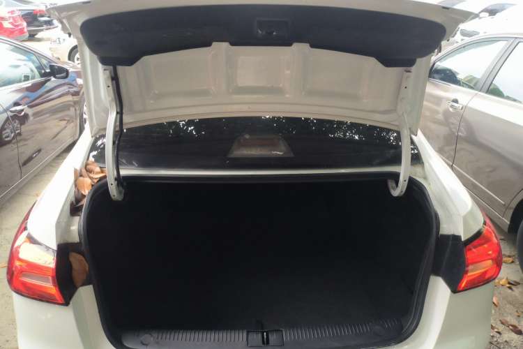 Used Roewe 360 2018 PLUS 1.5L Automatic Luxury Edition Trunk