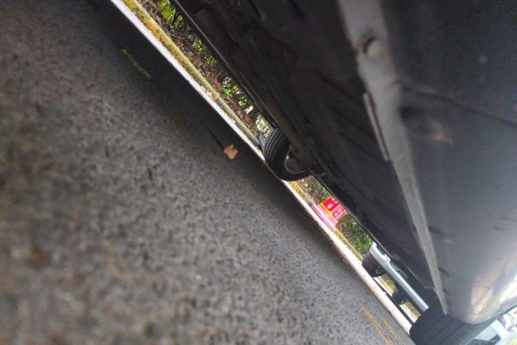 Used Roewe 360 2015 1.5L Manual Elite Edition Chassis Front Left