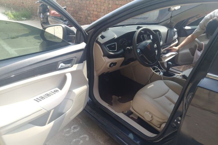 Used Roewe 360 2015 1.5L Manual Luxury Edition Driver Seat
