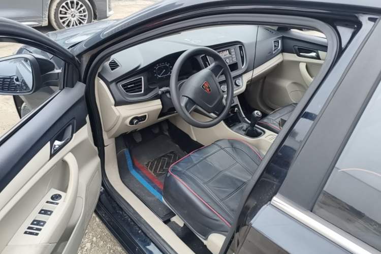 Used Roewe 360 2015 1.5L Manual Elite Edition Driver Seat