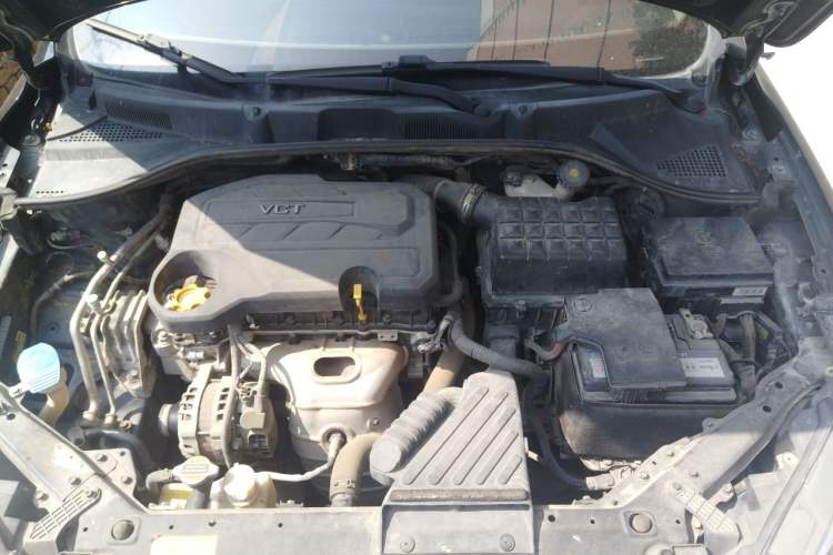Used Roewe 360 2015 1.5L Manual Luxury Edition Engine Bay