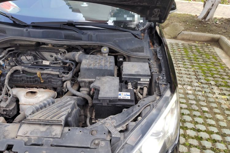 Used Roewe 360 2015 1.5L Automatic Luxury Edition Engine Bay Left