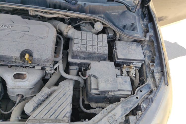 Used Roewe 360 2015 1.5L Automatic Luxury Edition Engine Bay Left
