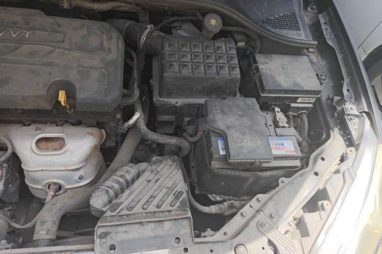 Used Roewe 360 2015 1.5L Automatic Luxury Edition Engine Bay Left
