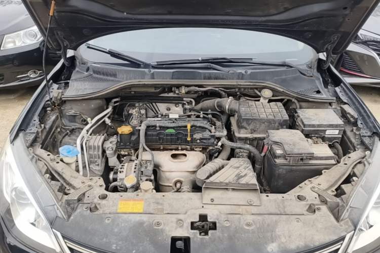 Used Roewe 360 2015 1.5L Manual Elite Edition Engine Bay