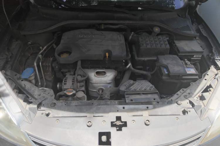 Used Roewe 360 2015 1.5L Automatic Luxury Edition Engine Bay