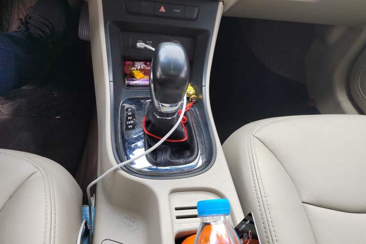 Used Roewe 360 2015 1.5L Automatic Luxury Edition Gear Lever