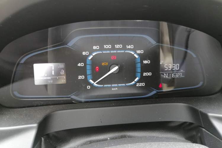 Used Roewe 360 2015 1.5L Automatic Luxury Edition Instrument Cluster
