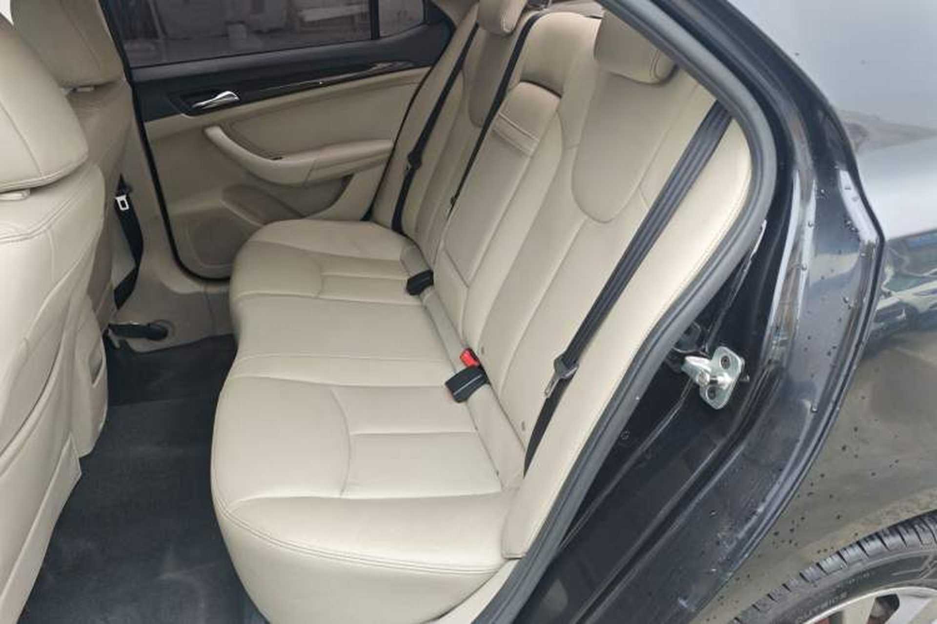 Used Roewe 360 2015 20T TST Deluxe Edition Left Rear Seat