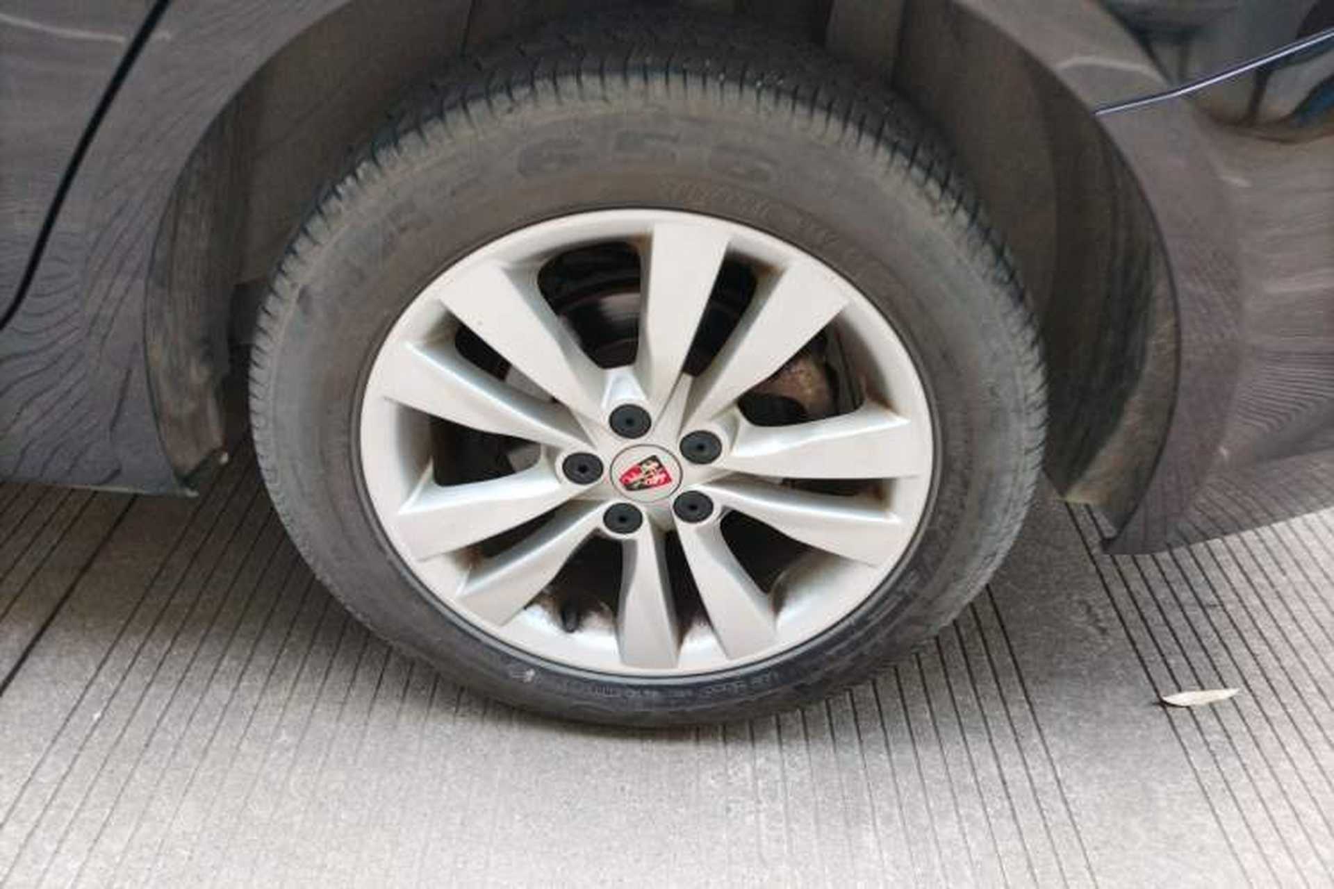 Used Roewe 360 2015 1.5L Manual Luxury Edition Left Rear Wheel Hub