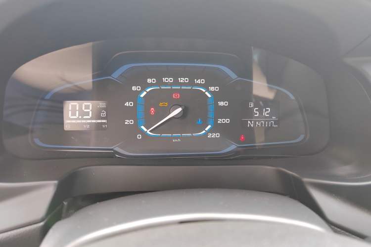 Used Roewe 360 2015 1.5L Automatic Luxury Edition Odometer Close Up