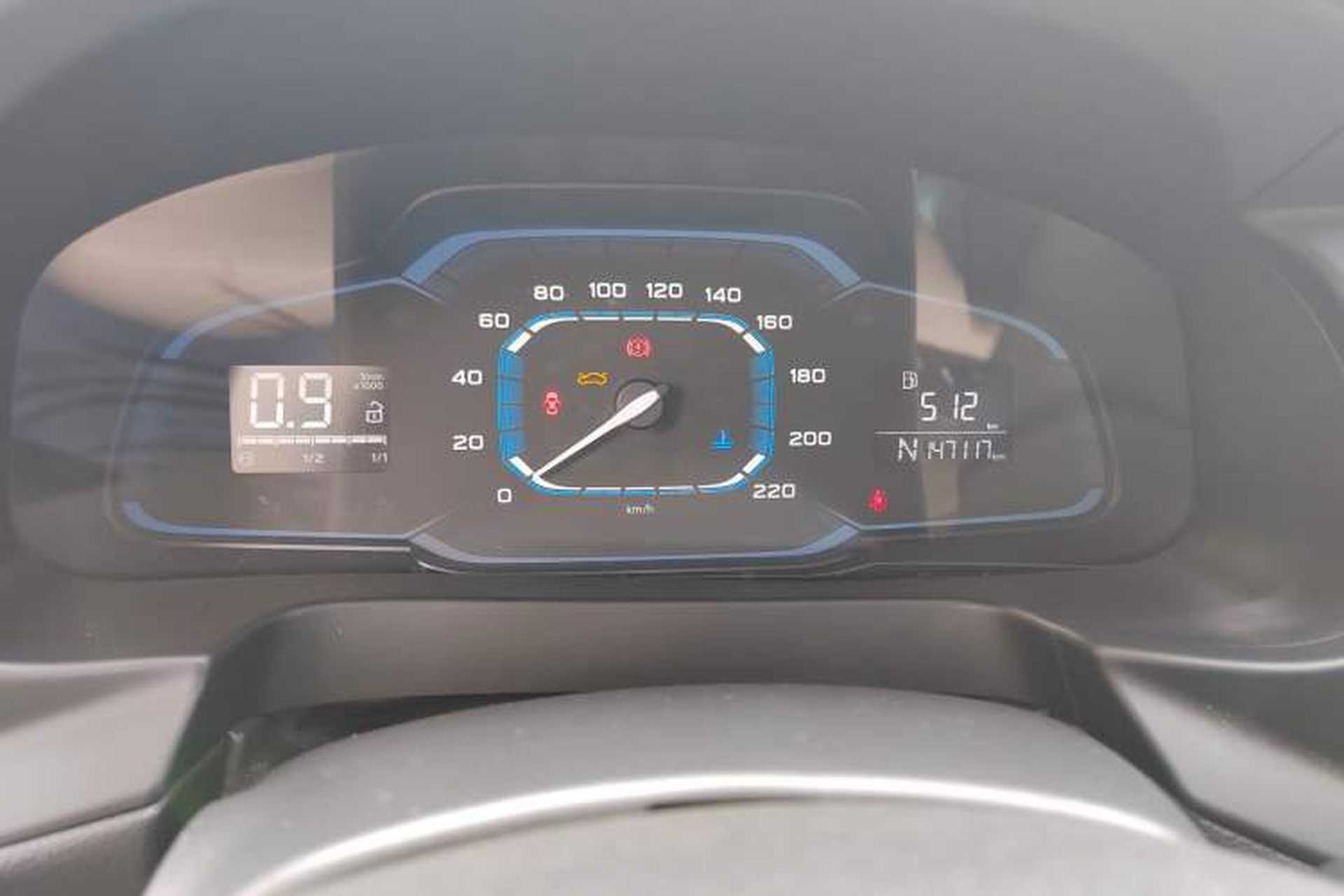 Used Roewe 360 2015 1.5L Automatic Luxury Edition Odometer Close Up