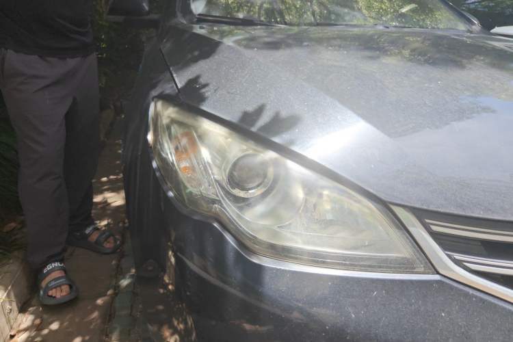 Used Roewe 360 2015 1.5L Automatic Luxury Edition Right Front Headlight