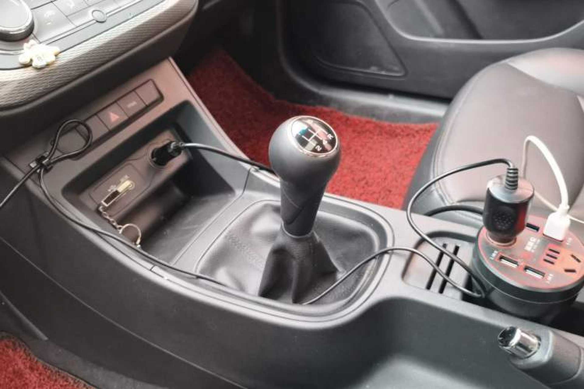 Used Roewe 360 2015 1.5L Manual Luxury Edition Gear Lever