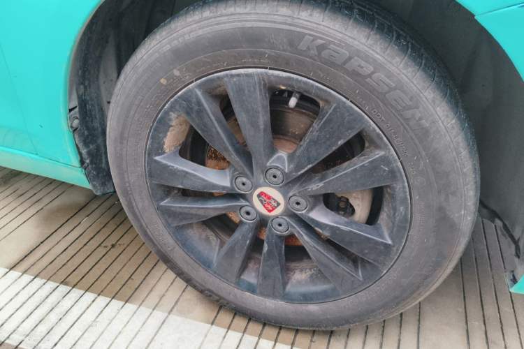 Used Roewe 360 2015 1.5L Manual Luxury Edition Right Front Wheel Hub