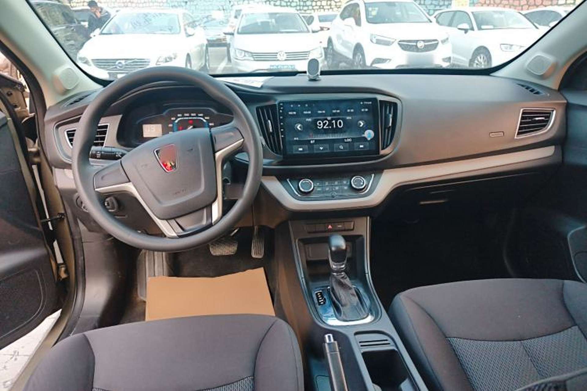 Used Roewe 360 2015 1.5L Automatic Elite Edition Center Console