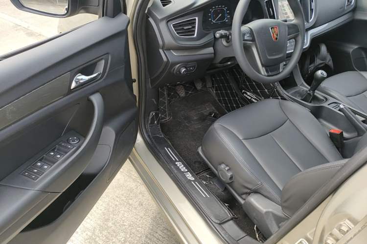 Used Roewe 360 2015 1.5L Manual Luxury Edition Driver Seat